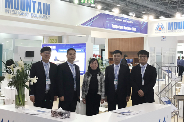 洛阳名特Glasstec.jpg